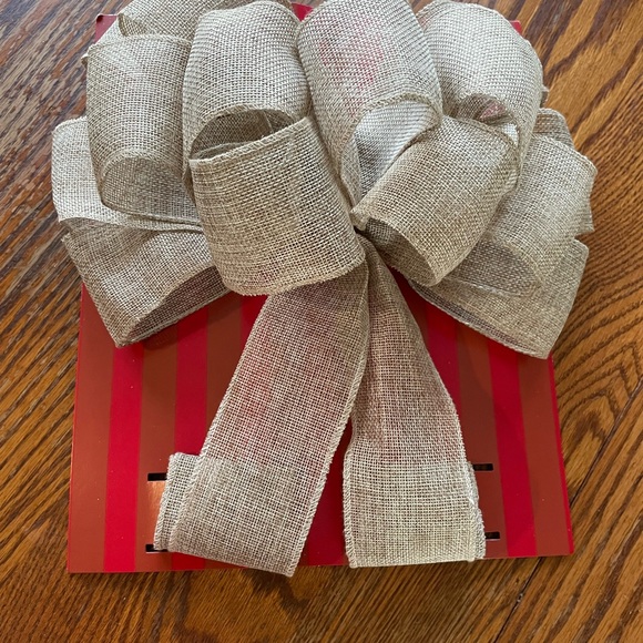 NWT Belle vie wired Burlap holiday bow (set of 2) - Picture 3 of 6